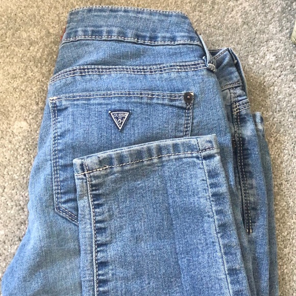 Guess Jeans - Picture 3 of 3